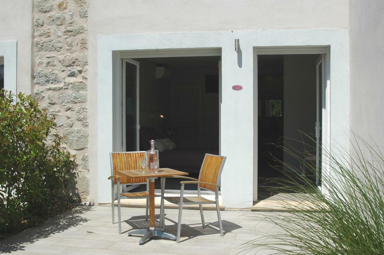 Les Jardins De Soulane B&B - Adults Only Belcastel-et-Buc Екстериор снимка