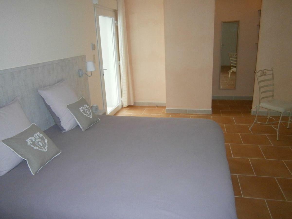 Les Jardins De Soulane B&B - Adults Only Belcastel-et-Buc Екстериор снимка